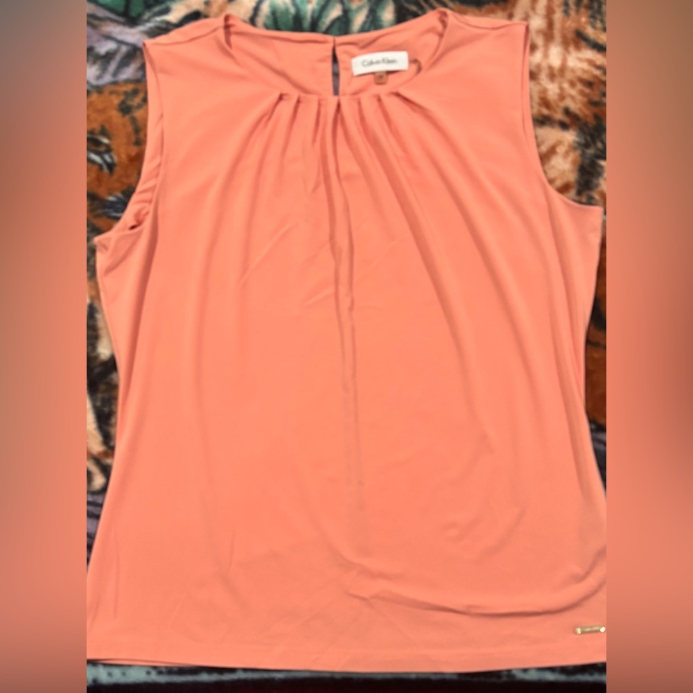 Calvin Klein Coral Sleeveless Blouse
(0153)